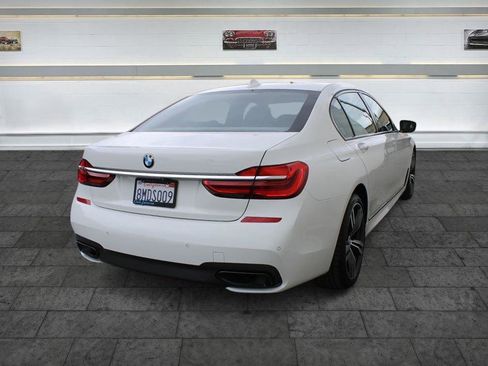 Used 2016 BMW 740i RWD image 7
