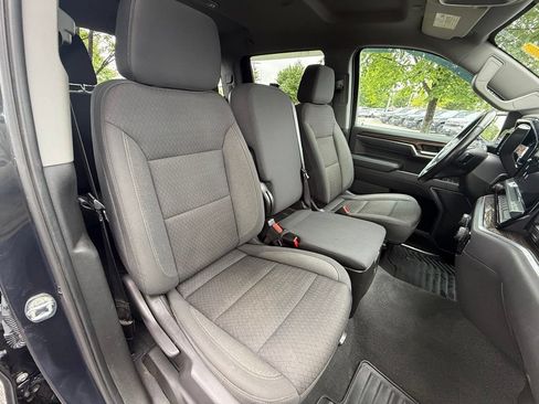 Used 2022 Chevrolet Silverado 1500 LT AWD/4WD image 29