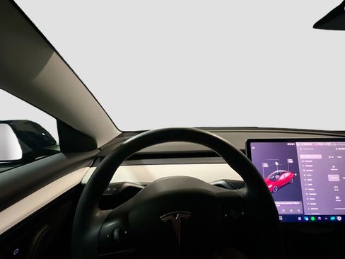 Used 2021 Tesla Model 3 Long Range image 7