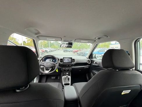 New 2026 Hyundai Venue SE FWD image 33