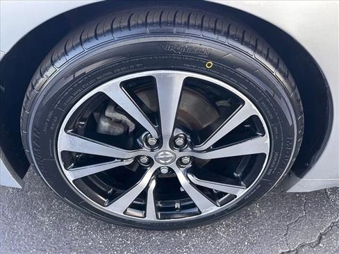 Used 2018 Nissan Maxima 3.5 SL image 36