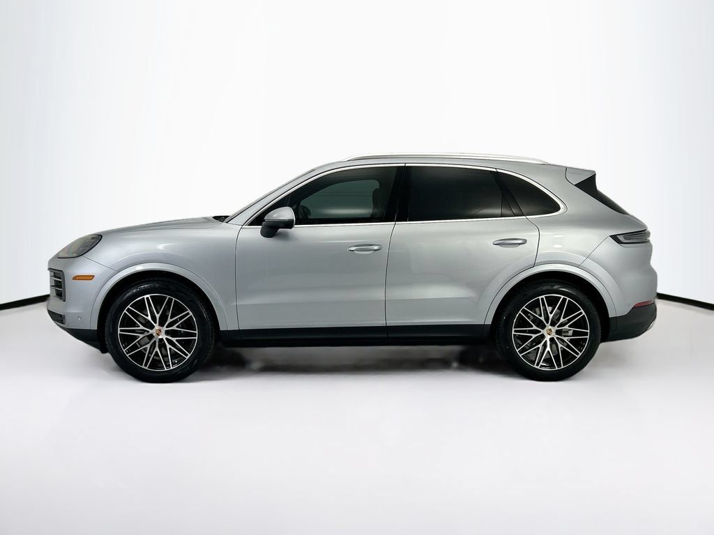 Used 2026 Porsche Cayenne AWD/4WD image 2