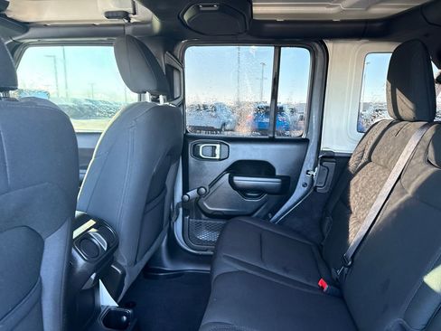 Used 2021 Jeep Wrangler Unlimited Sport image 14