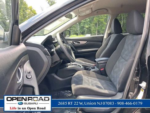 Used 2015 Nissan Rogue SV AWD/4WD image 40