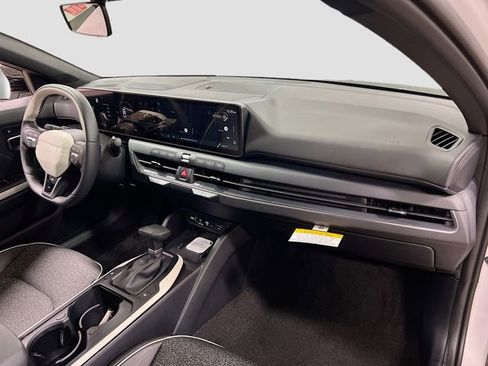 New 2025 Kia K4 GT-Line image 29