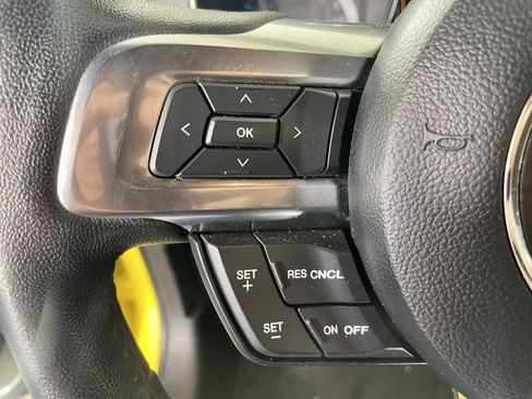 Used 2017 Ford Mustang GT Premium RWD image 19