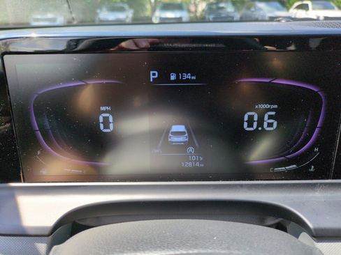 Used 2024 Kia Seltos LX AWD/4WD image 17
