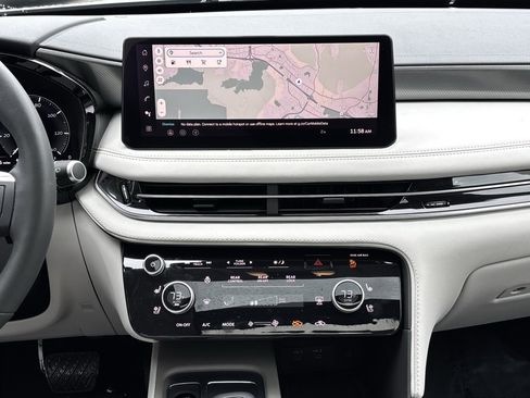 Certified 2026 INFINITI QX60 Luxe w/ Cargo Package image 23