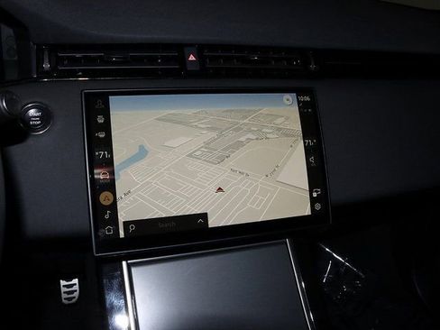 Used 2024 Land Rover Range Rover Evoque Dynamic SE image 18