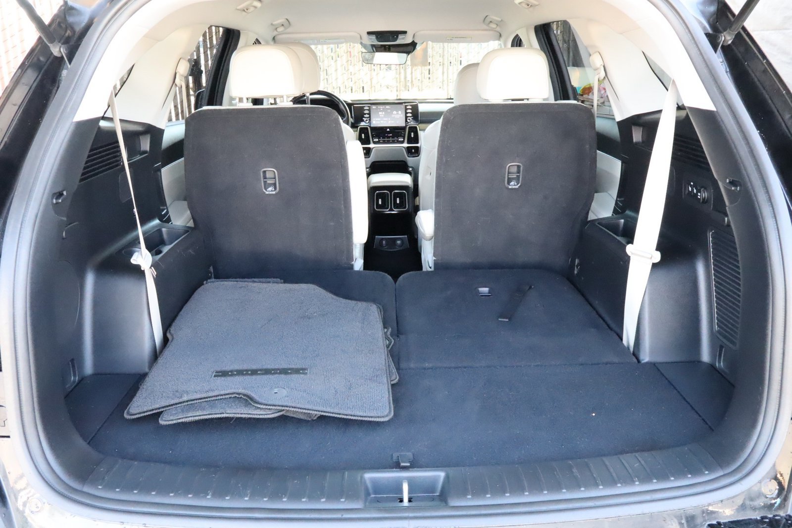 Used 2021 Kia Sorento S FWD image 38
