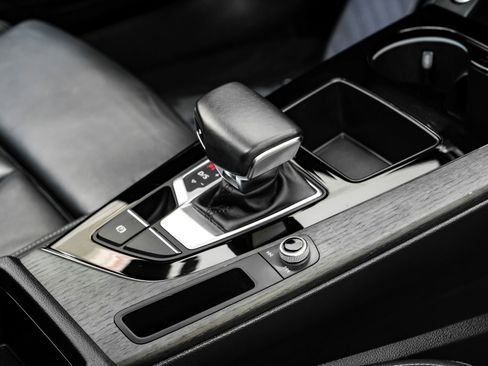 Used 2023 Audi A4 2.0T Premium w/ Convenience Package image 29