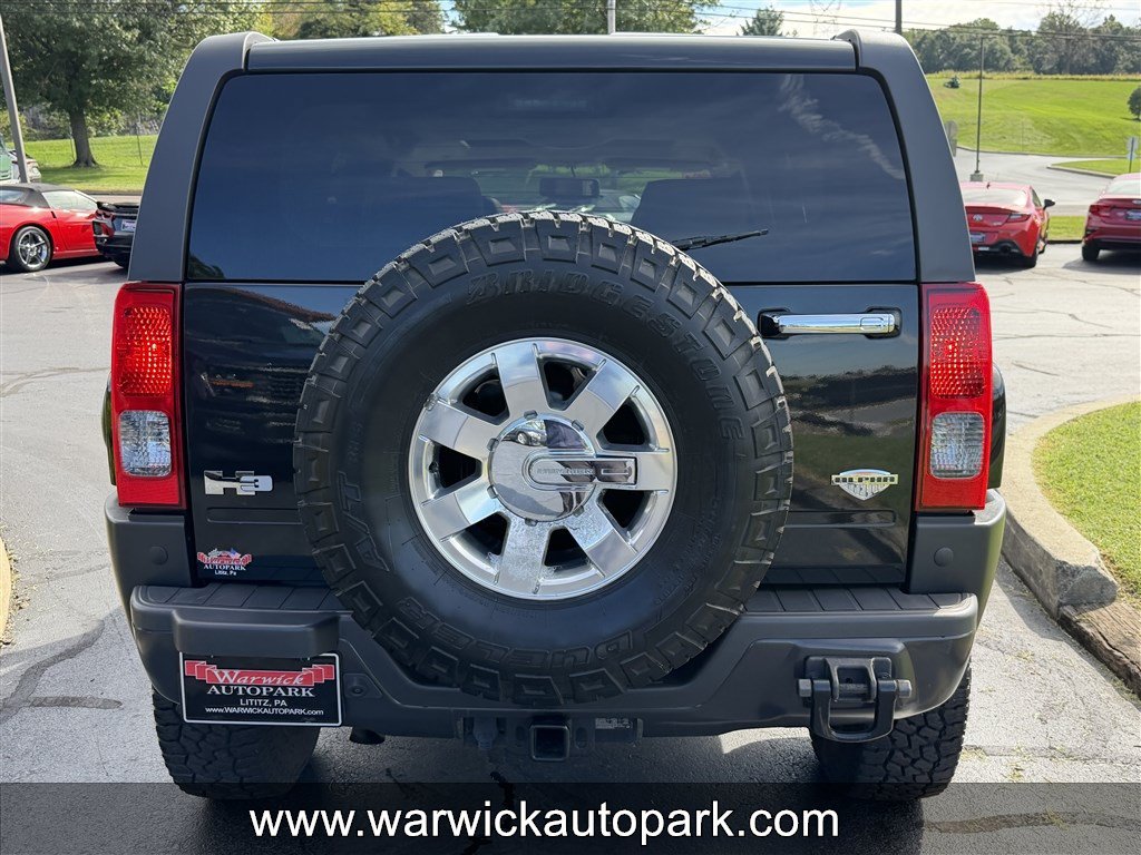 Used 2009 HUMMER H3 Alpha AWD/4WD image 17