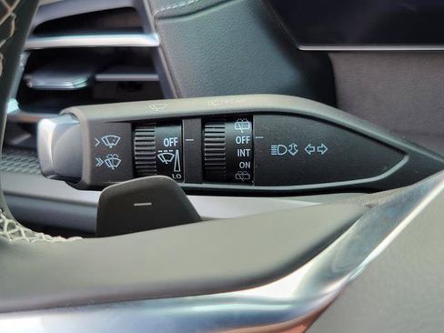 New 2027 Chevrolet Traverse LT w/ Midnight/Sport Edition AWD/4WD image 16