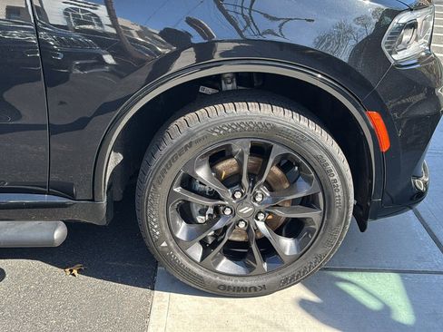 Certified 2022 Dodge Durango SXT w/ Blacktop Package AWD/4WD image 8