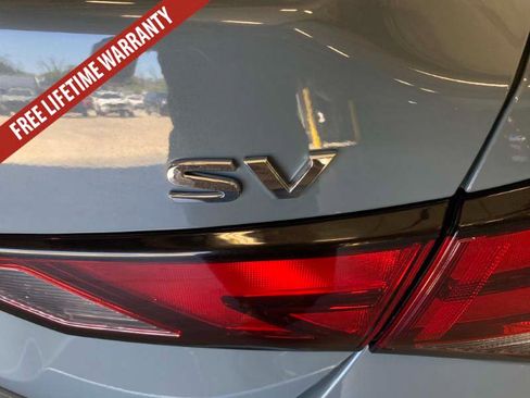 Used 2024 Nissan Sentra SV FWD image 21