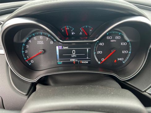 Used 2016 Chevrolet Impala LT w/ Convenience Package image 15