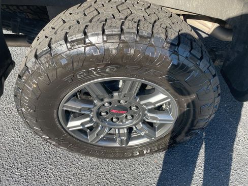 Certified 2024 GMC Sierra 1500 AT4X image 11