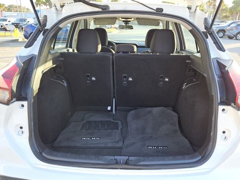 Used 2022 Nissan Kicks S image 6