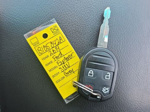 Used 2014 Ford Explorer XLT AWD/4WD image 23