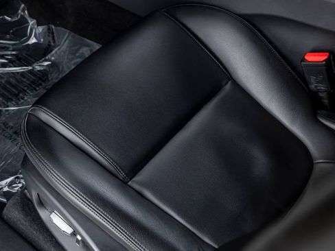 Used 2019 Jaguar F-PACE Premium AWD/4WD image 15