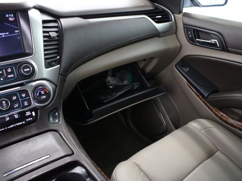 Used 2015 Chevrolet Tahoe LTZ RWD image 25