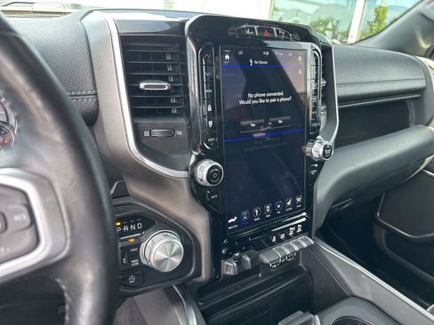 Used 2020 RAM 1500 Laramie AWD/4WD image 9