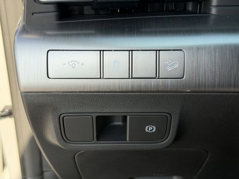 Certified 2026 Hyundai Kona SEL Sport FWD image 18