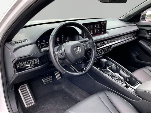 Used 2025 Honda Accord Sport image 14