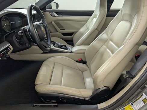 Used 2021 Porsche 911 Carrera image 7