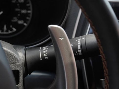 Used 2023 Nissan Maxima SR w/ Sport Mat Group image 31