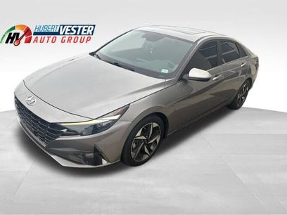 Used 2023 Hyundai Elantra Limited