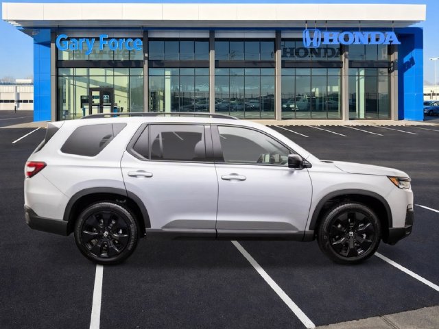 New 2026 Honda Pilot Black Edition image 6