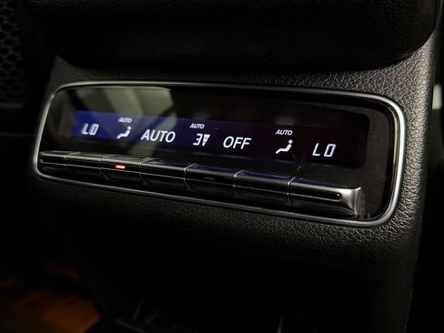 Used 2020 Mercedes-Benz GLS 450 4MATIC image 65