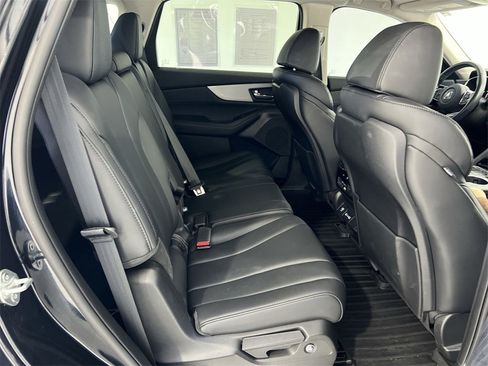 Used 2023 Acura MDX SH-AWD image 25
