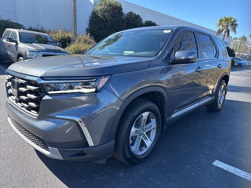 Certified 2025 Honda Pilot EX-L image 7