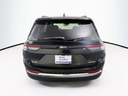 Used 2023 Jeep Grand Cherokee Laredo image 6