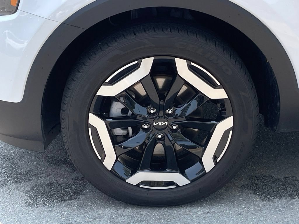 Used 2025 Kia Telluride S AWD/4WD image 33