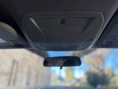 Used 2017 Ford Escape SE image 33