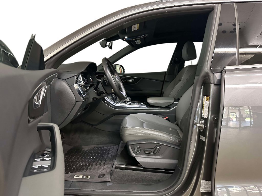 Used 2019 Audi Q8 Premium w/ Convenience Package AWD/4WD image 8