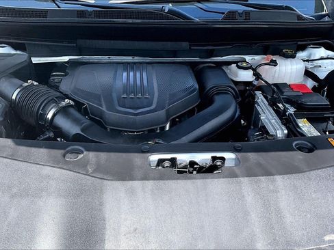 Used 2025 Buick Enclave Preferred FWD image 10