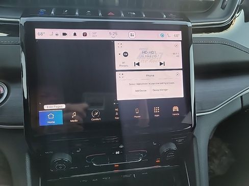 Used 2024 Jeep Grand Cherokee Limited 4xe image 15