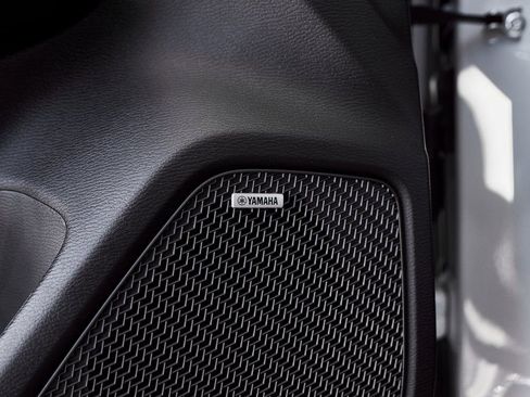 Used 2025 Mitsubishi Outlander SE image 20