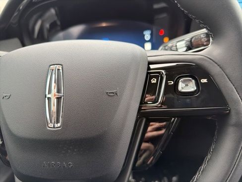 New 2026 Lincoln Corsair Premiere image 15