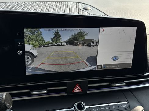 Certified 2025 Hyundai Elantra SEL FWD image 19