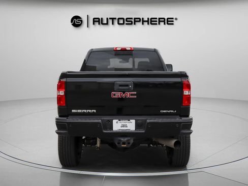 Used 2019 GMC Sierra 2500 Denali image 8