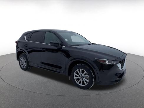 Used 2025 MAZDA CX-5 AWD 2.5 S w/ Preferred Package image 2