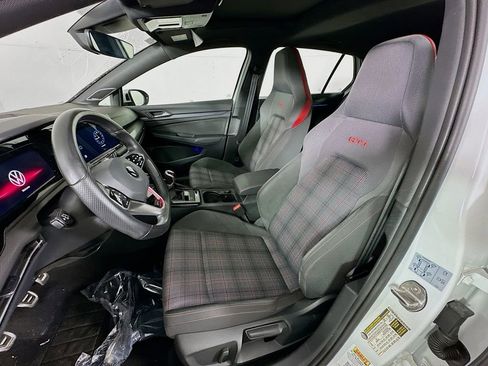 Used 2023 Volkswagen GTI SE image 29