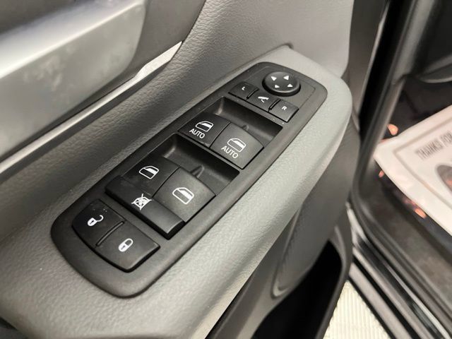 Used 2022 RAM 1500 Big Horn AWD/4WD image 35