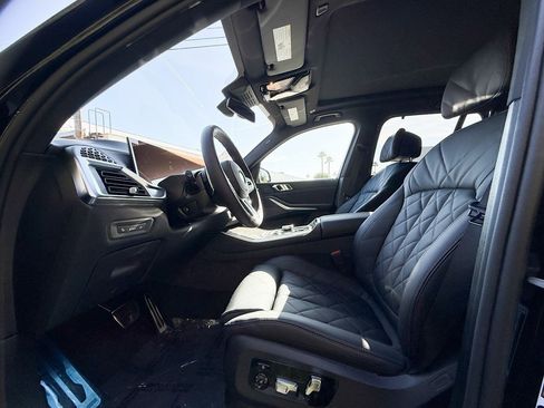 New 2026 BMW X5 M60i w/ Climate Comfort Package image 8