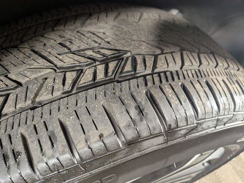 Certified 2025 Buick Enclave Sport Touring image 14